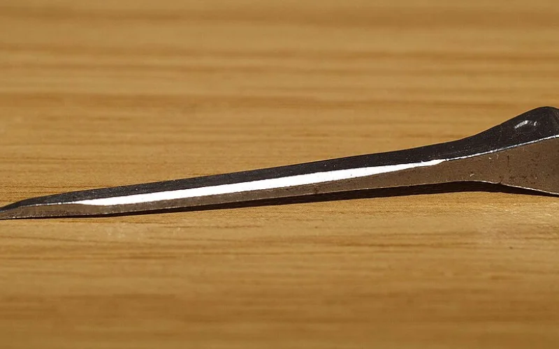 Clavo de herrar — 🪖 Equipamiento