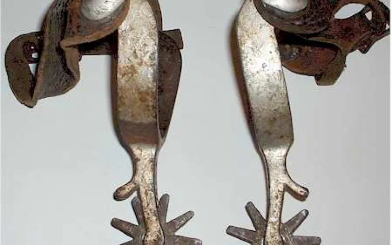 Espuelas — 🪖 Equipamiento